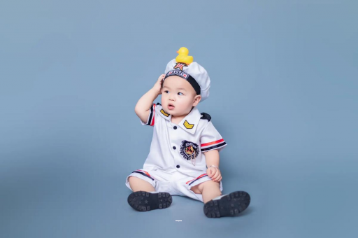白山宝宝老摇头怎么回事